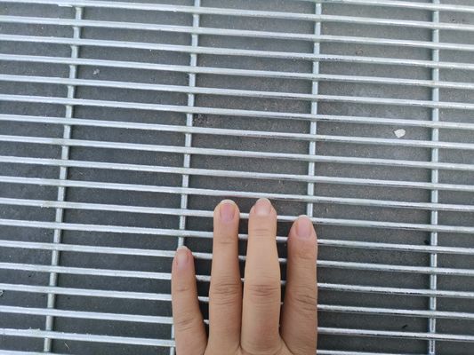 Powder Coated anti climb 358 Penjara Mesh Pagar W2.5m tahan korosi