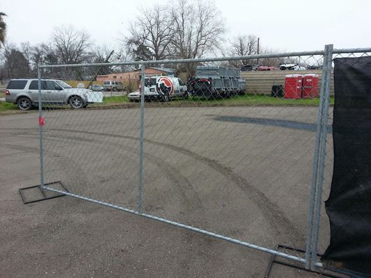 Panel pagar tahan lama perumahan galvanis 6x12 yang dapat dilepas untuk penyimpanan