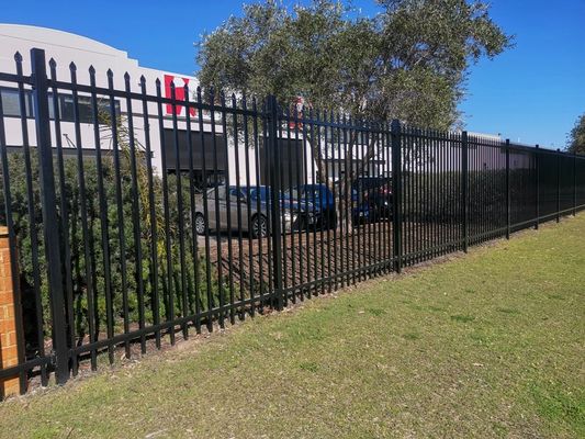 Pabrik Supply 5FT Black Iron Benteng Mudah Mengumpulkan 3 Rel Panel Pagar Tubular Untuk Kolam Renang