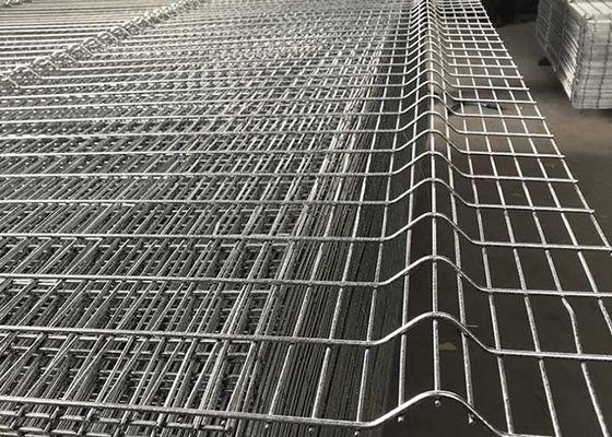 Square Post H3000mm Anti Climb Mesh Fence OHSAS Flat Bar Steel Fence