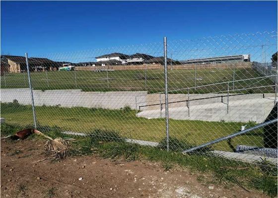 HDG 50g/M2 Metal Chain Link Fencing Untuk Jalan Raya Kereta Api