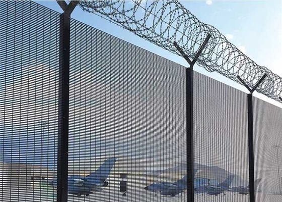 Stadion Olahraga 358 Mesh 4.5M Anti Climb Security Fencing