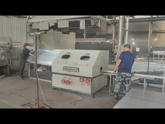 Tiang pagar sedang dibor untuk memasang aksesoris